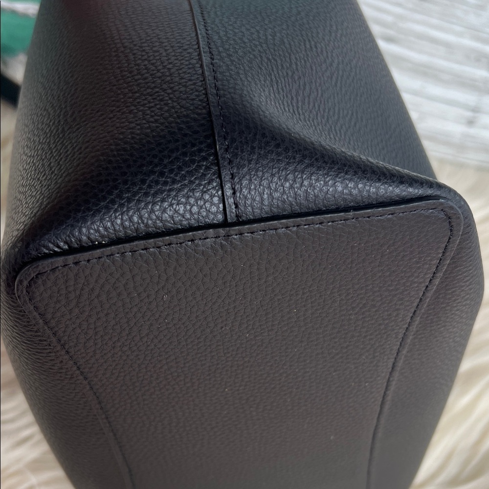 Coach Black Leather Shoulder Bag - Picture 8 of 14